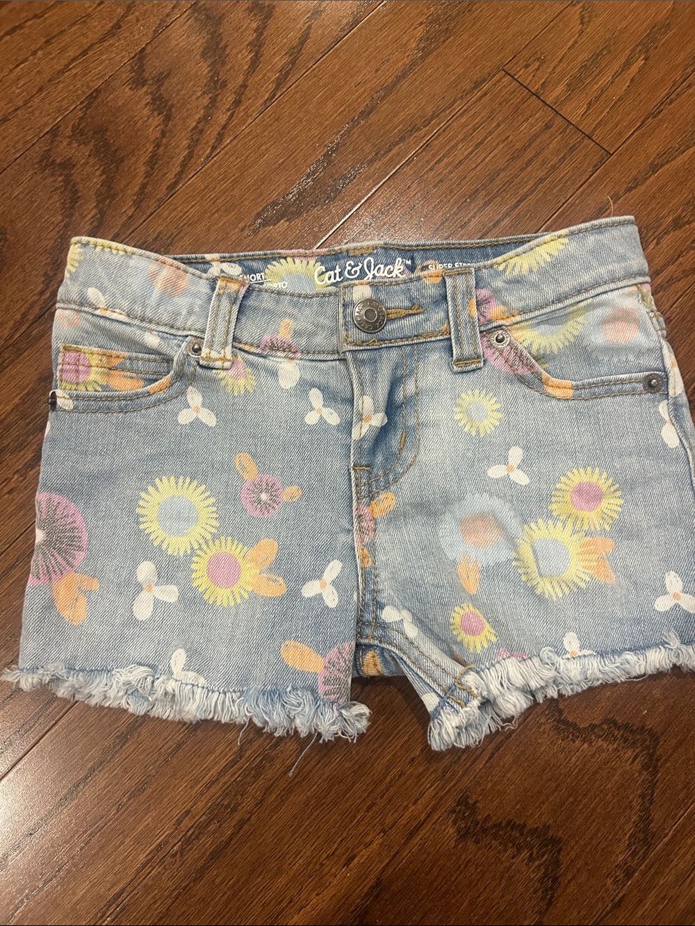 Cat & Jack Light Wash Daisy Print Denim Shorts. Super Stretch. Girls.